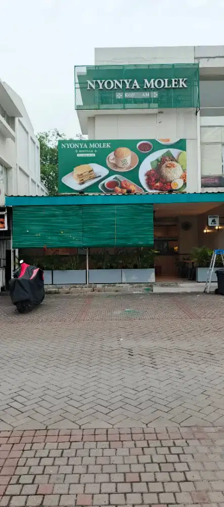 LOWONGAN KERJA KASIR/WAITERS/HELPER DAPUR