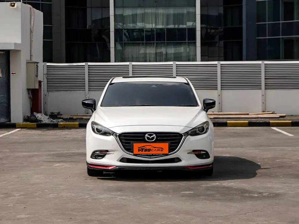 DP 15 juta Mazda 3 HB 2018
