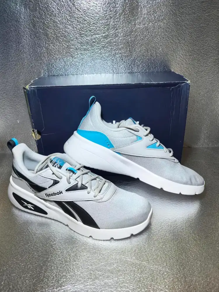 Sepatu Reebok Rider V Men's Running