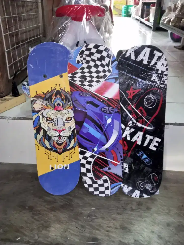 Mainan Anak Skateboard kecil