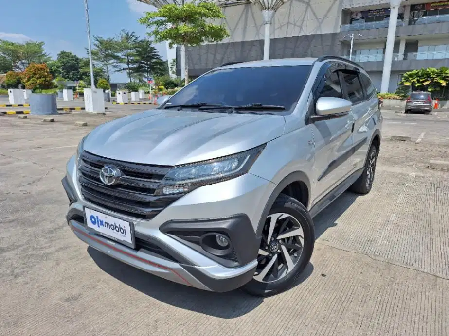 DP Murah Toyota Rush  1.5 TRD Sportivo Bensin-AT 2020 Silver