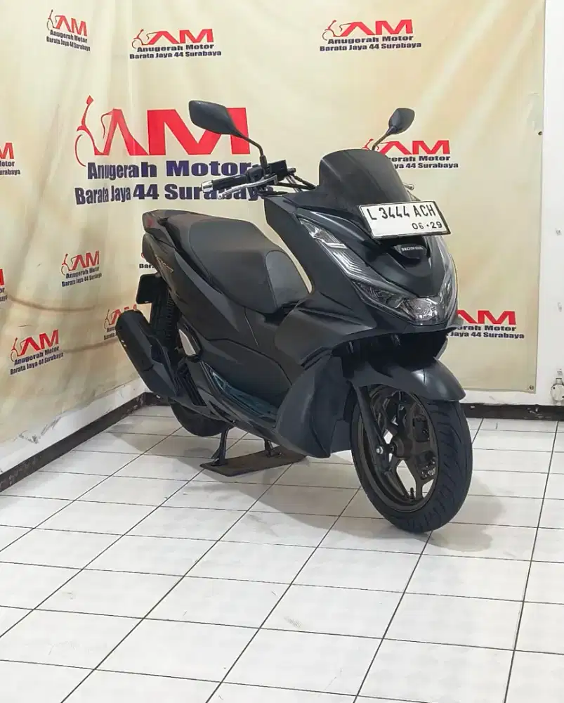 Km rendah Ribu Honda PCX 160 ABS Tahun 2024 warna Hitam