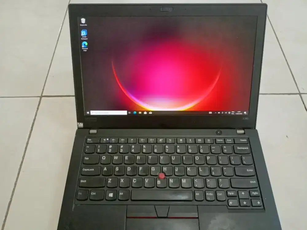 Lenovo thinkpad x280 touchscreen i5 ssd 256gb ngebut