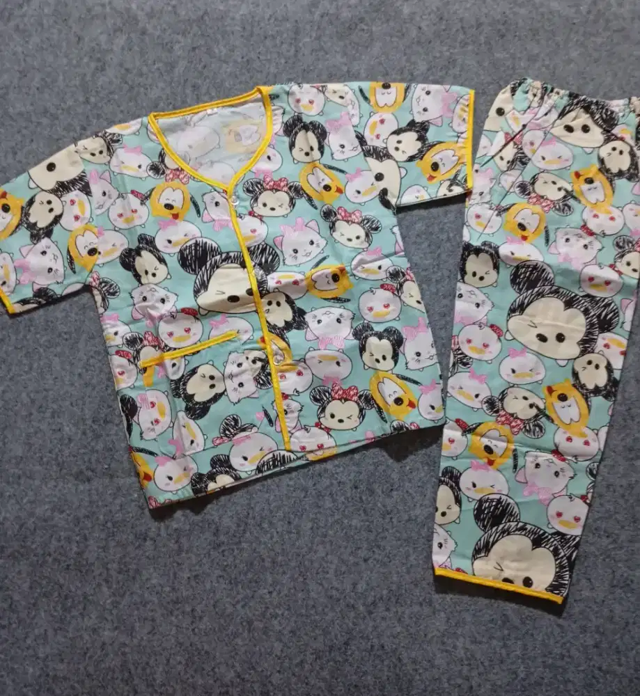 Piyama/ Baju Tidur Anak Unisex Usia 3-4 Tahun