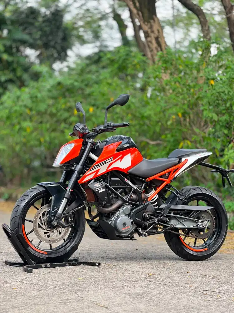 KTM DUKE 250 NON ABS ORANGE 2017 KM LOW PAJAK HIDUP SUPER MULUS