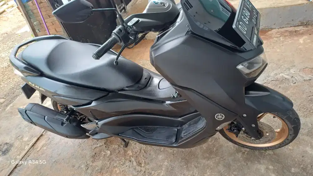 Kerja packing atau antar barang paki motor