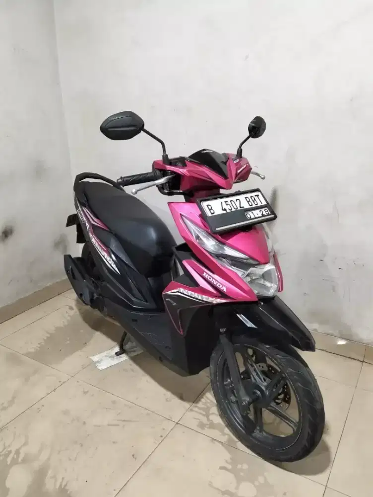 Honda beat magenta 2018