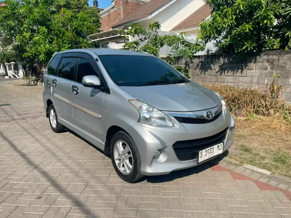 Toyota Avanza Veloz 1.5 AT