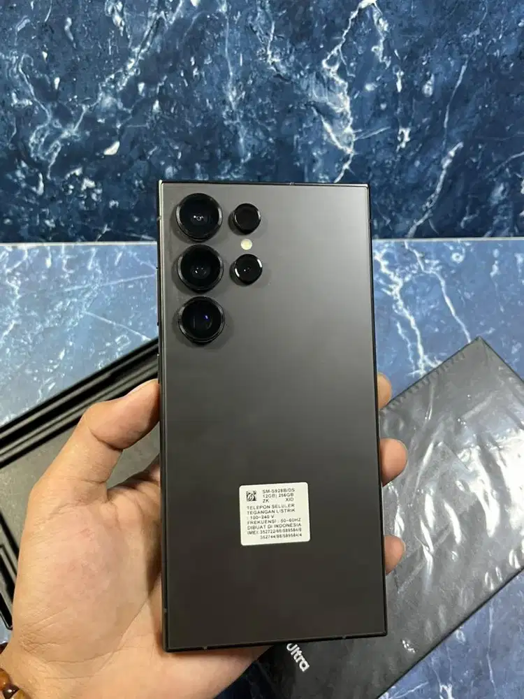 Samsung S24 ultra Ram 12/256