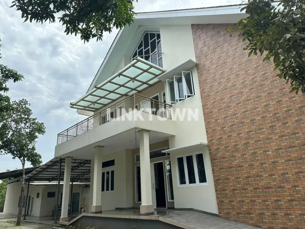 Ruang Komersil dengan Tanah 10.481m² Siap Oprasional