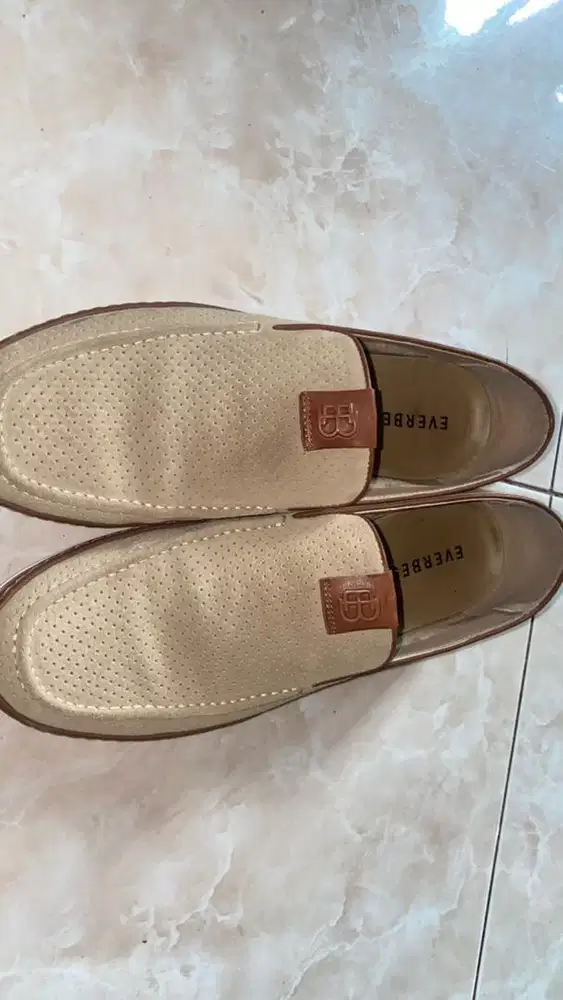PL sepatu EVB sz 45 (upsize)