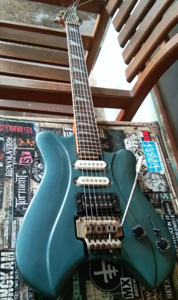 Gitar Elektrik Updown Tremolo