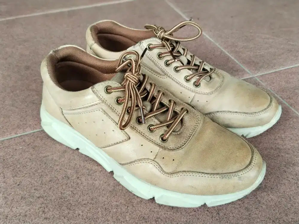 Sepatu Jim Joker ukuran 41