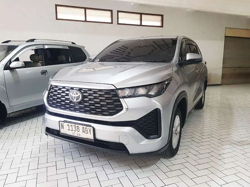 Toyota Kijang Innova Zenix  AT 2023 Bensin