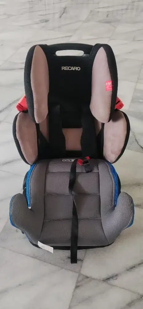Carseat/kursi di mobil anak