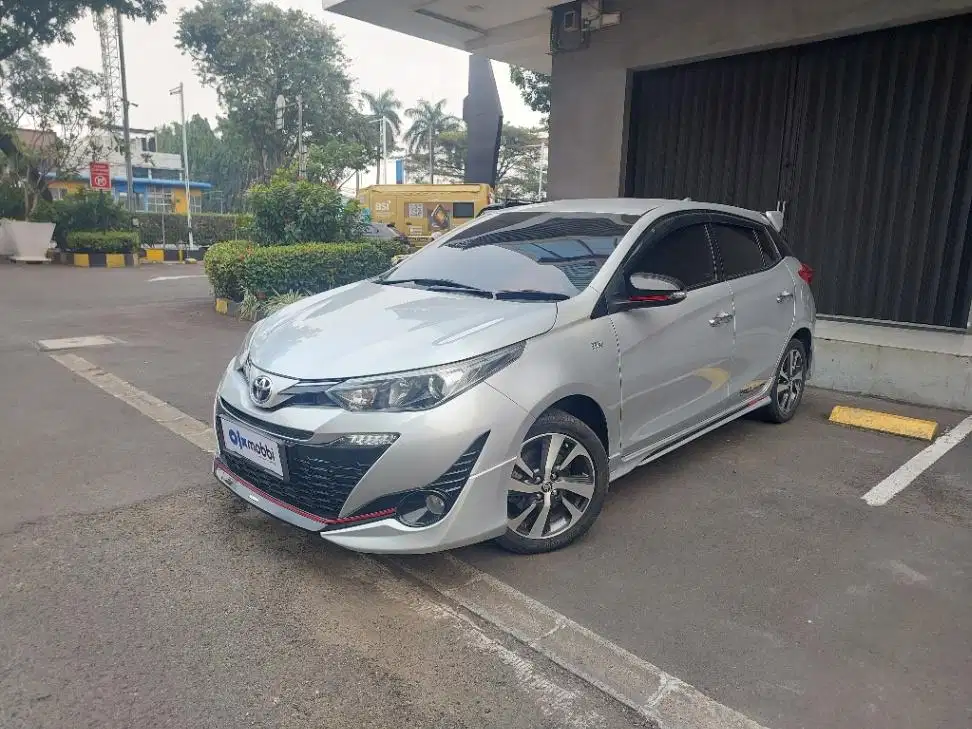 LOW DP Toyota Yaris 1.5 TRD Sportivo Bensin-AT 2018 FIM