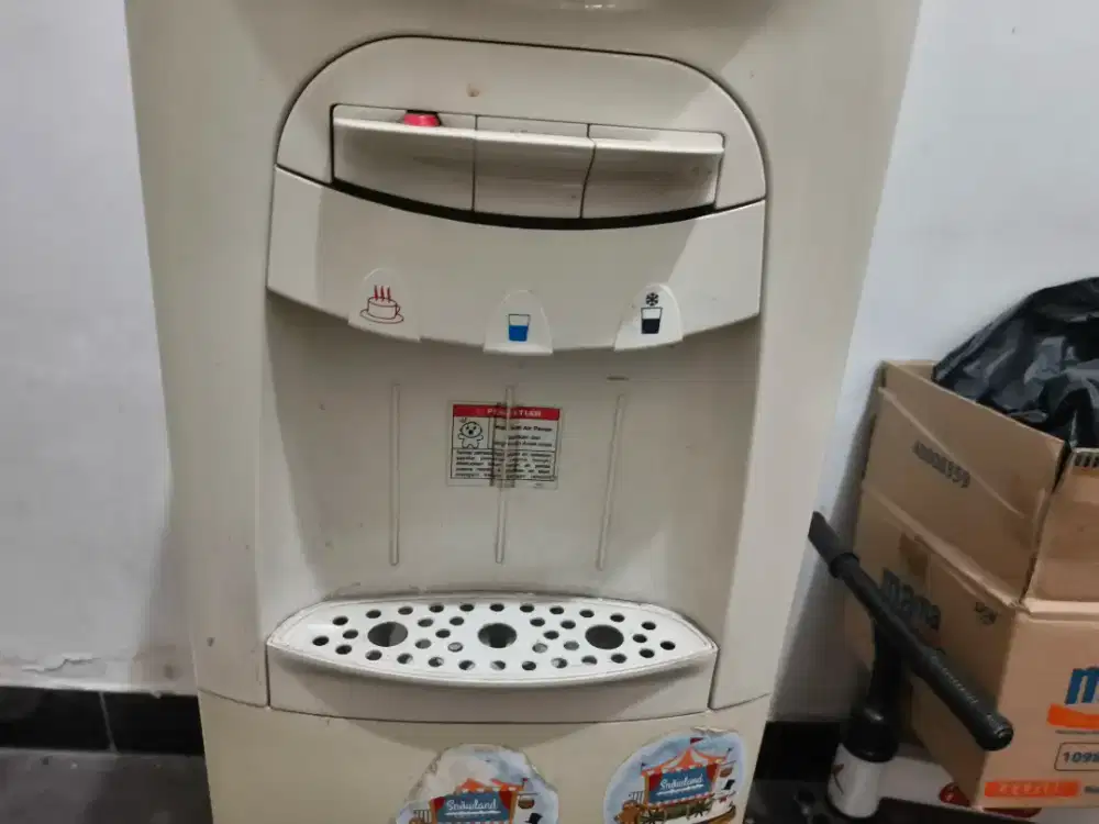 Dispenser Sanken Normal Berfungsi