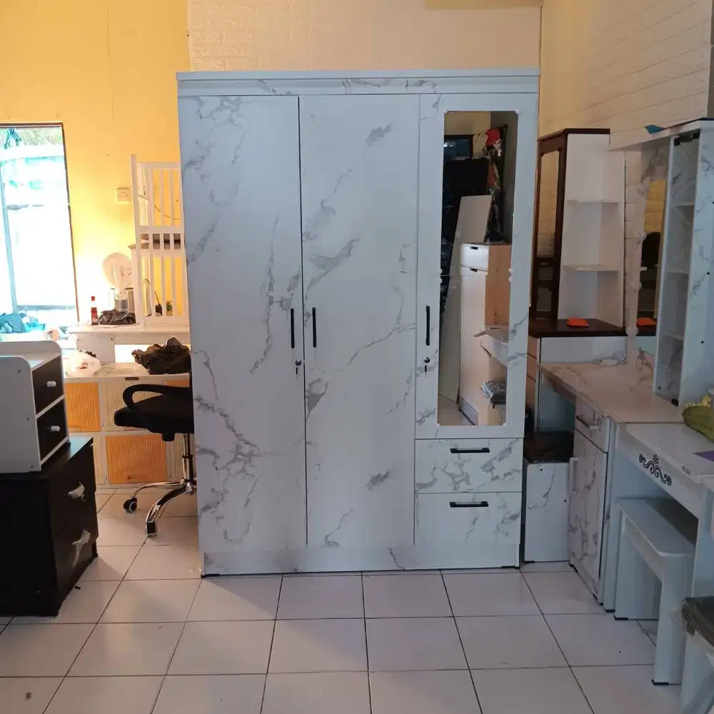 PROMO LEMARI PAKAIAN 3 PINTU + LACI MOTIF MARBLE SALE TERLARIS