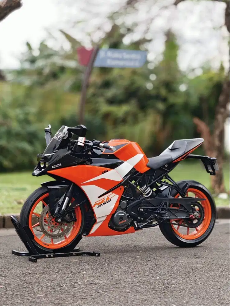 KTM RC 250 ABS ORANGE 2018 KM 15K PAJAK HIDUP SIAP TOURING