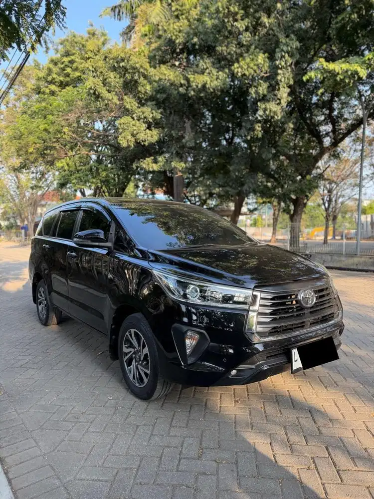 Innova Reborn 2.0 V Luxury Captain Seat 2021