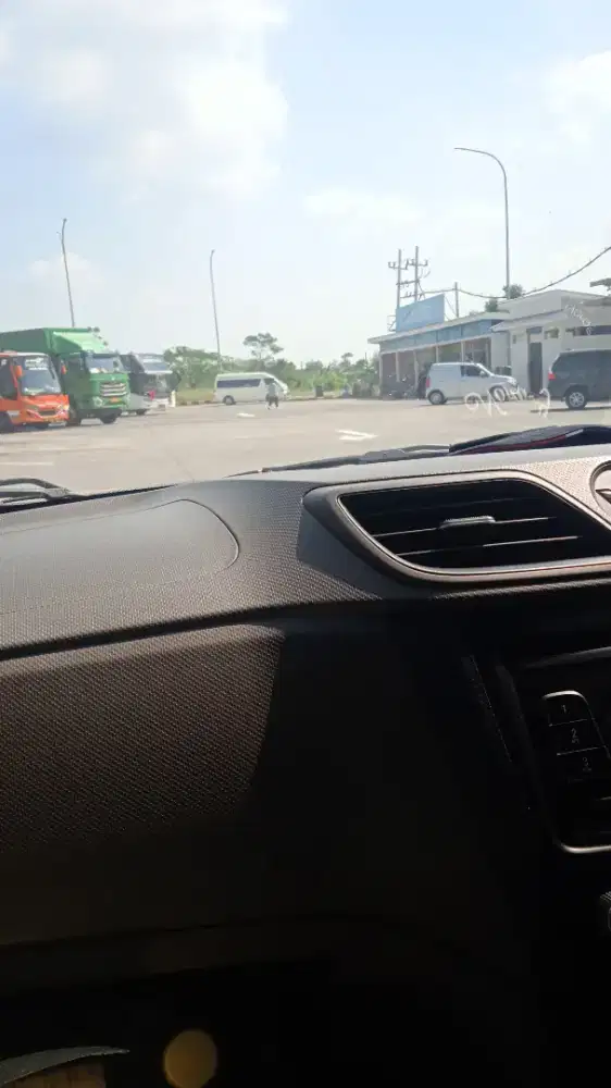 Administrasi dan sales