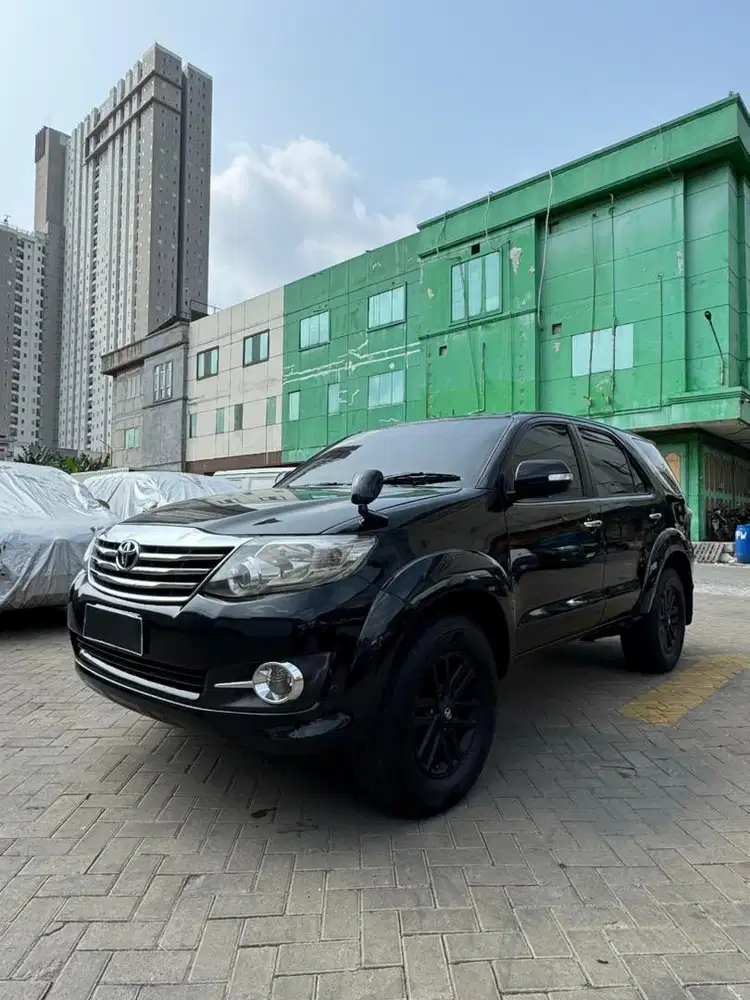 Fortuner 2.7 V Bensin A/T 4x4