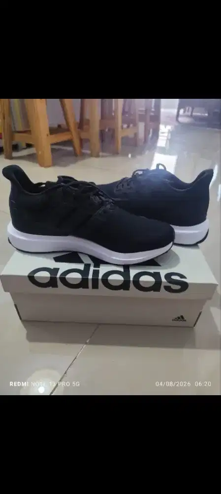 Jual sepatu Adidas original