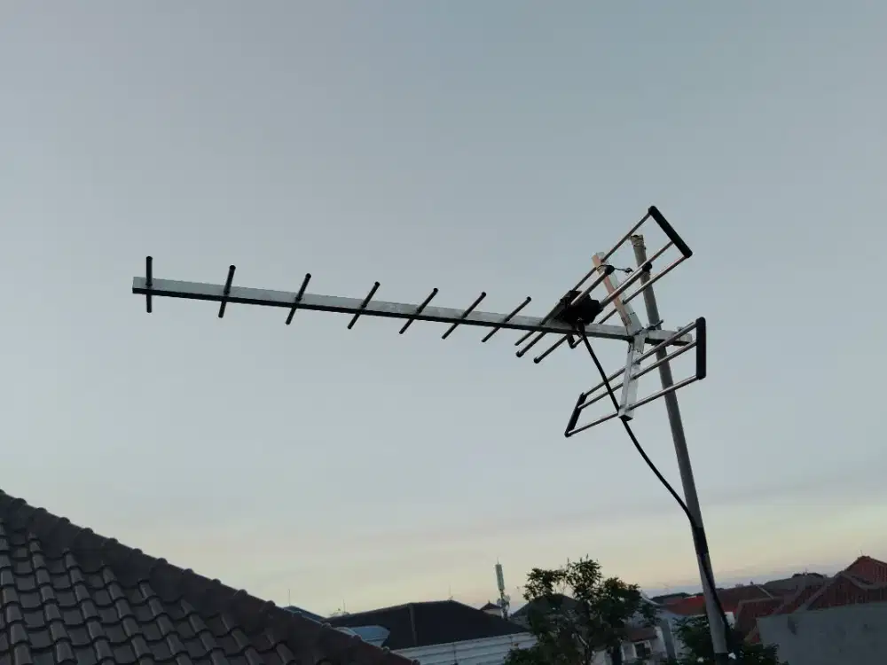 Pemasangan, servis, antena TV Digital, CCTV.