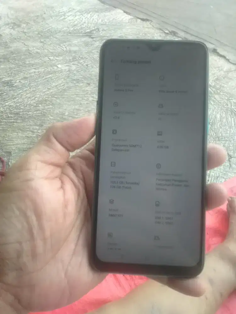REALME 5 PRO RAM 4/128 GB HP AJA MULUS NORMAL NO MINUS DAN SEGEL JUAL