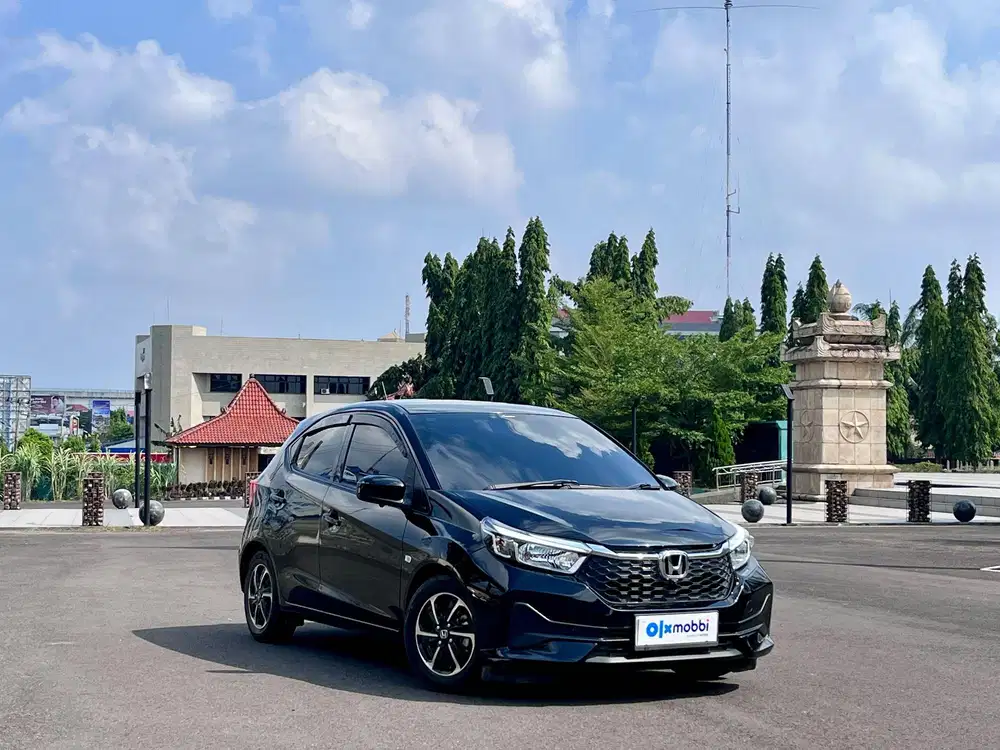 Honda Brio Satya 1.2 E MT 2023