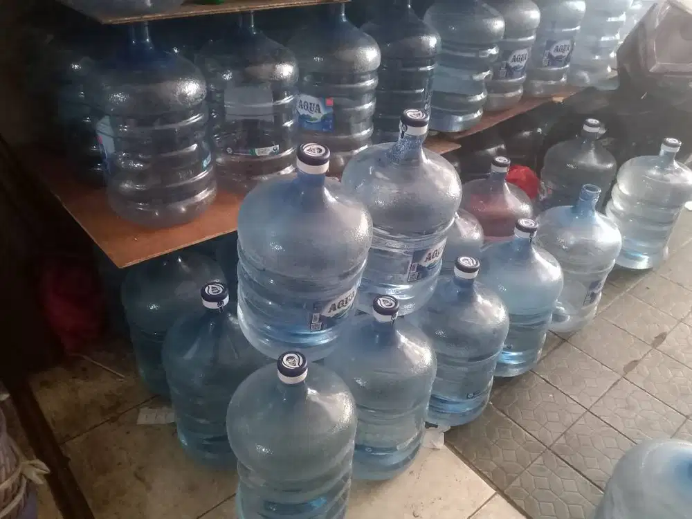 Tukang antar galon dan gas