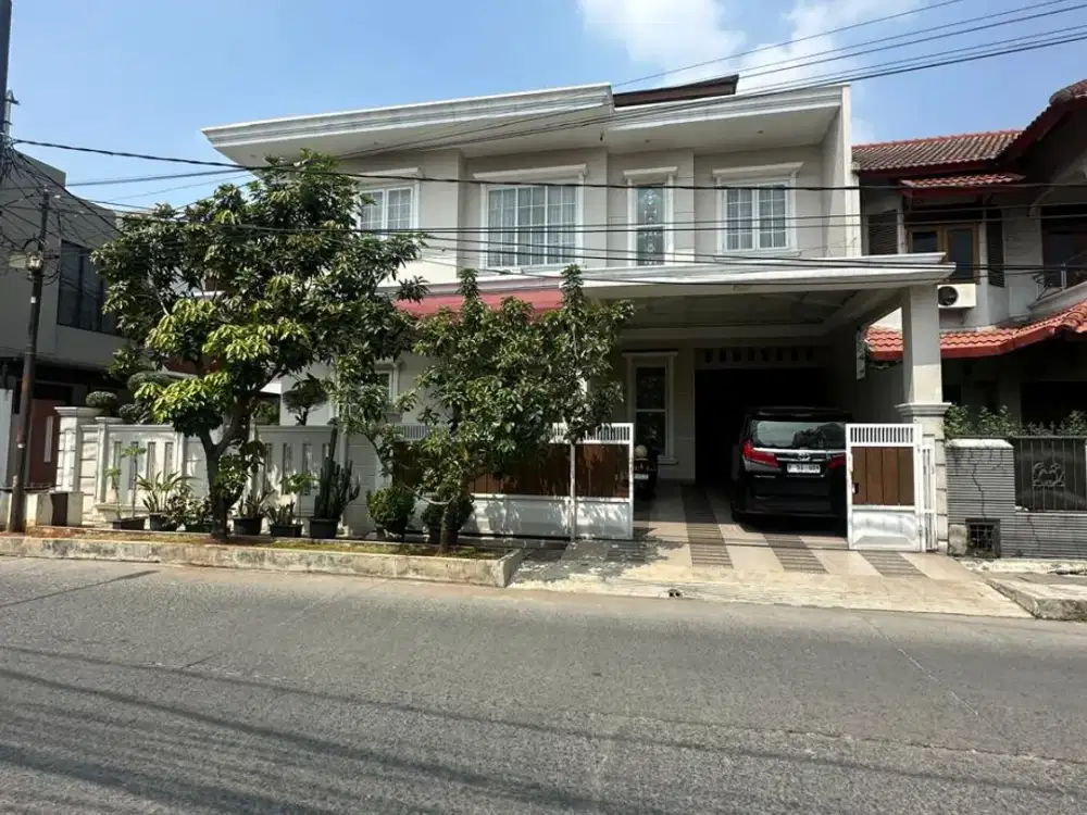 Rumah Dijual Mewah dan Bagus Furnished di Bumi Satria Kencana Kayuringin, Bekasi Selatan Lokasi Premium