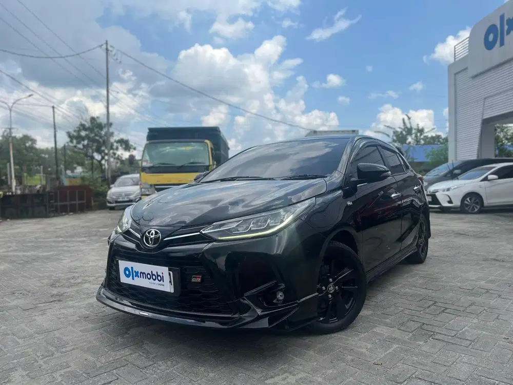 TOYOTA YARIS 1.5 GR SPORT AT 2023 - ZA