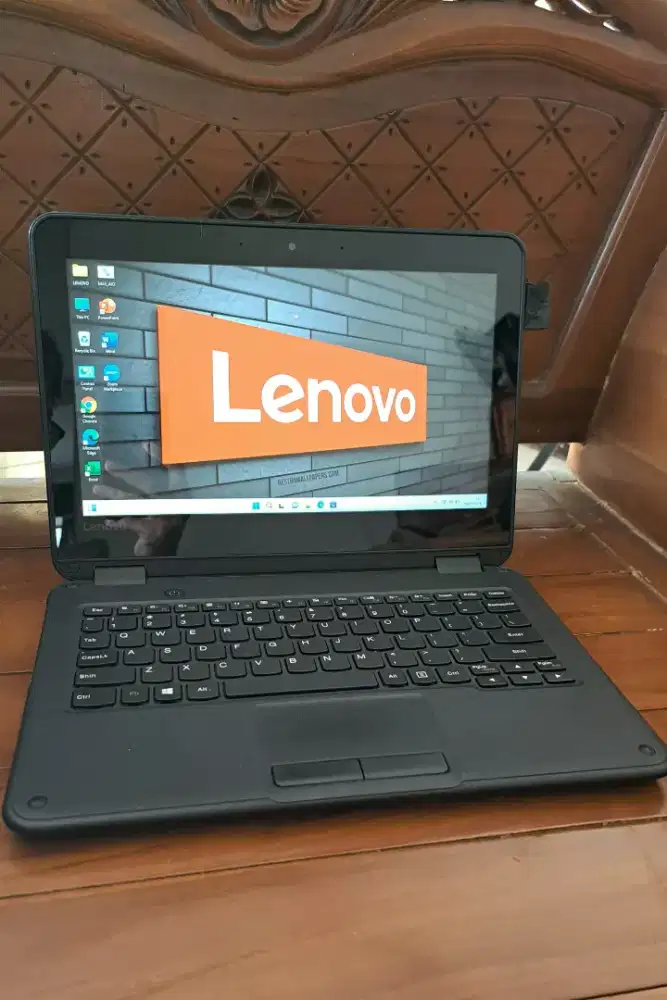 LAPTOP LENOVO 300E TOUCHSCREEN RAM 4GB SSD 64GB + 128GB