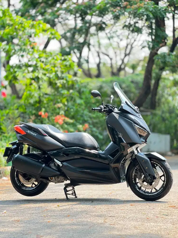 YAMAHA XMAX 250 ABS 2018 HITAM KM LOW PAJAK PANJANG SIAP HARIAN