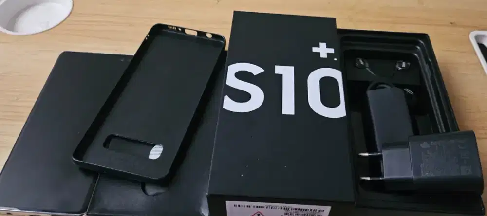 Samsung S10 plus 8/128Gb