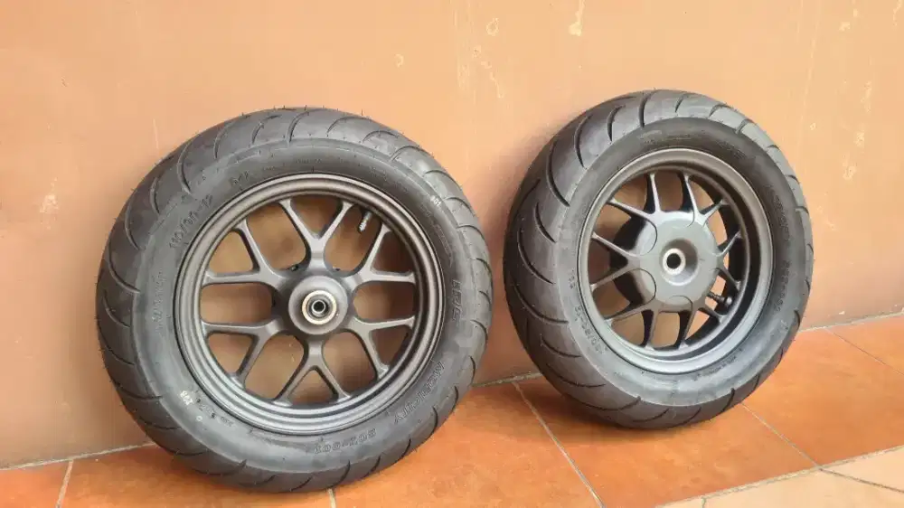 Dijual velg & ban depan belakang honda stylo 160 cbs 2025 bisa nego