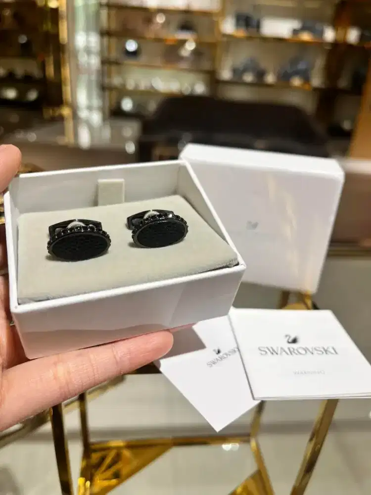 Swarovski Cufflinks – Gun Metal Plating Jet/Black