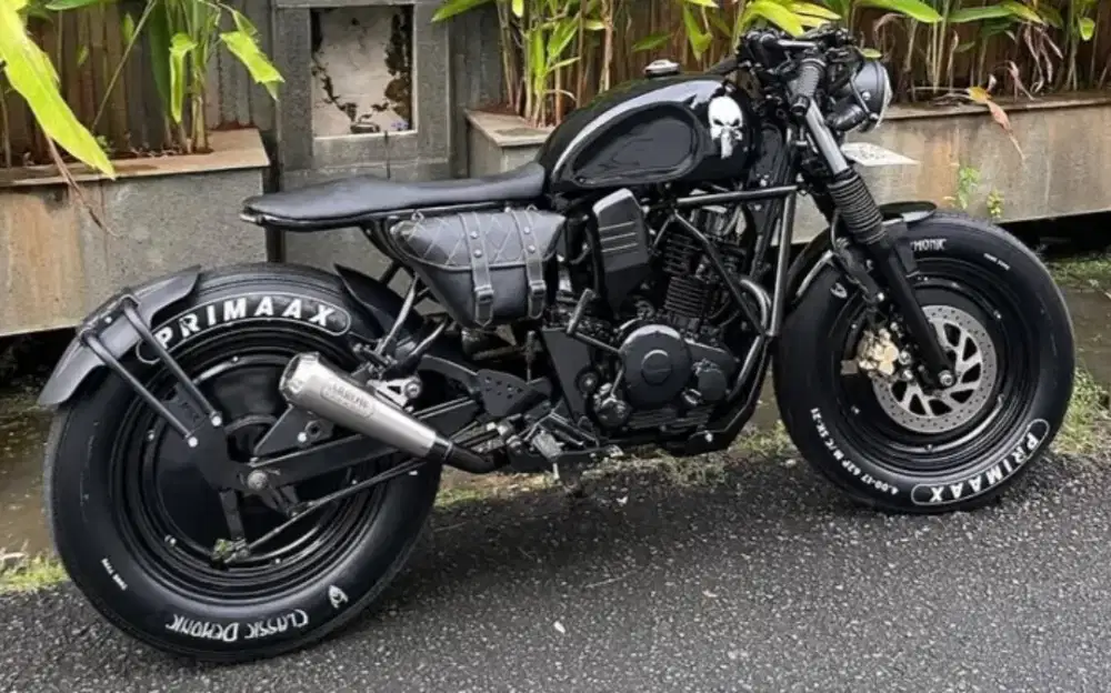 YAMAHA BYSON BRATSCAFE 2013