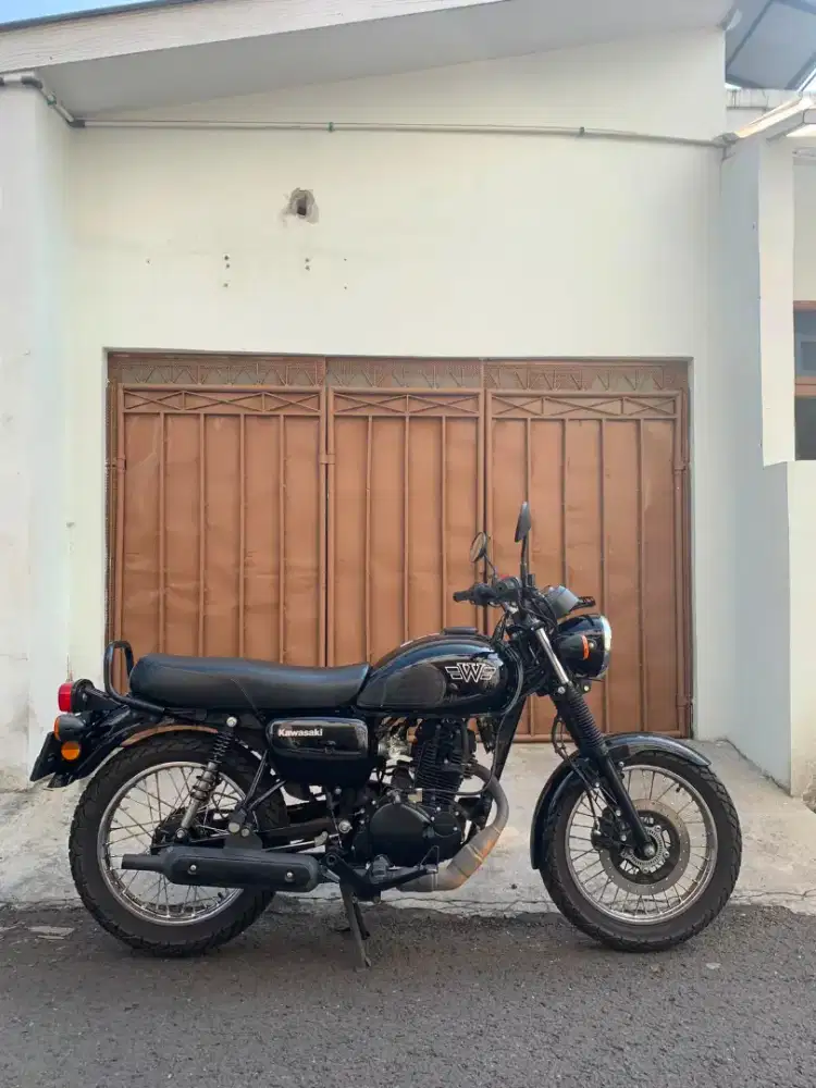 jual kawasaki w175 L tangan pertama mulus km rendah