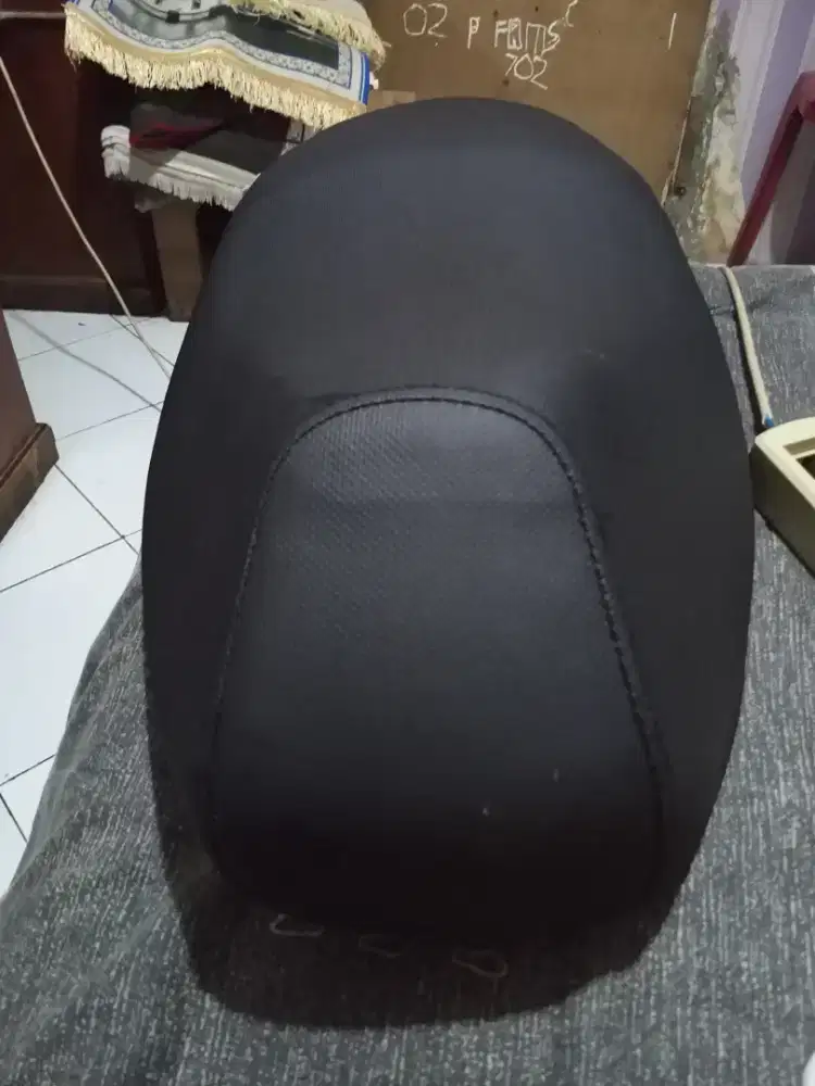 Jok motor Polytron fox R sudah di lapisi jok latex 5cm empuk Murah