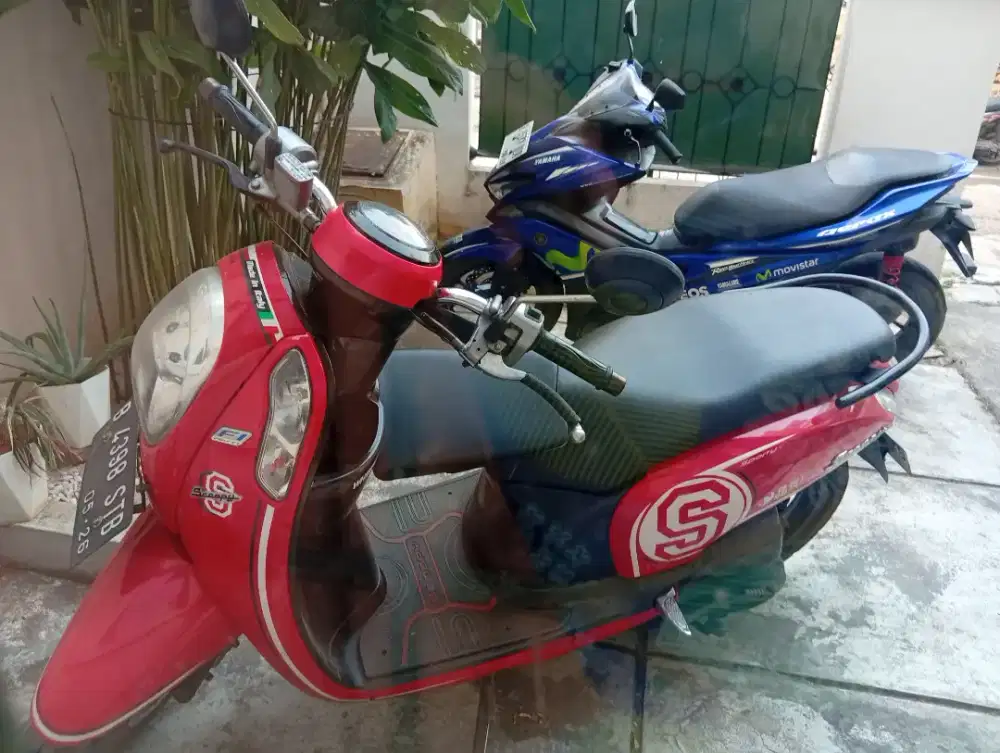 Honda Scoopy Fi 2014 Red
