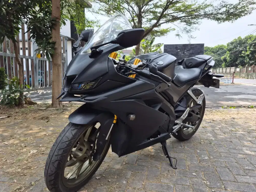 Dijual Yamaha R15 V3 tahun 2021 surat lengkap mesin Joss