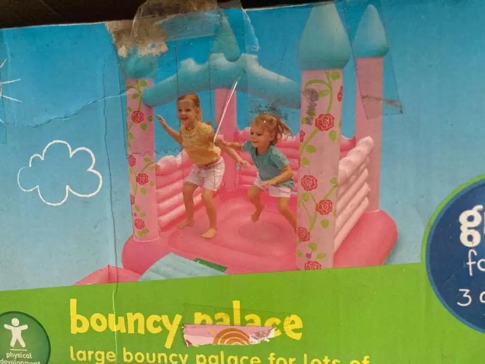Mainan anak bouncy palace merk elc