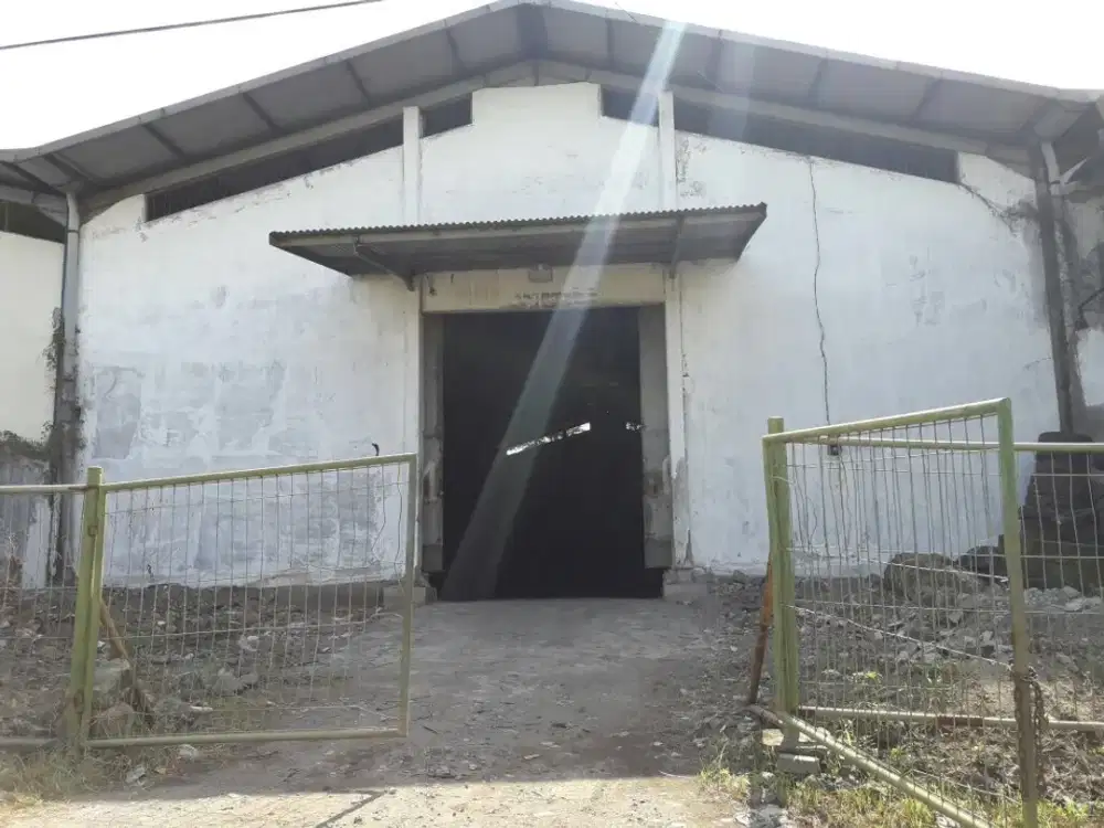 Dijual Gudang Tambak Osowilangun Strategis Cocok Untuk Usaha