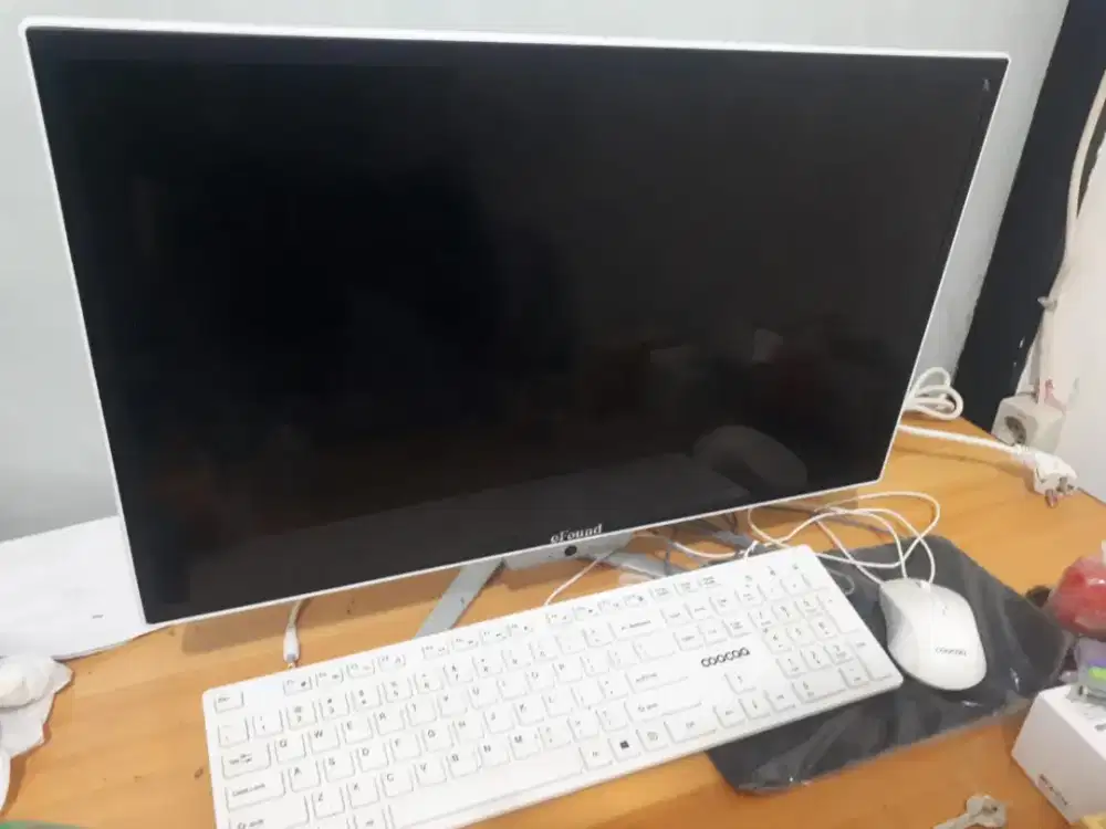 DI JUAL PC FULLSET KEYBORD MOUSE SIAP KERJA MURAH !!