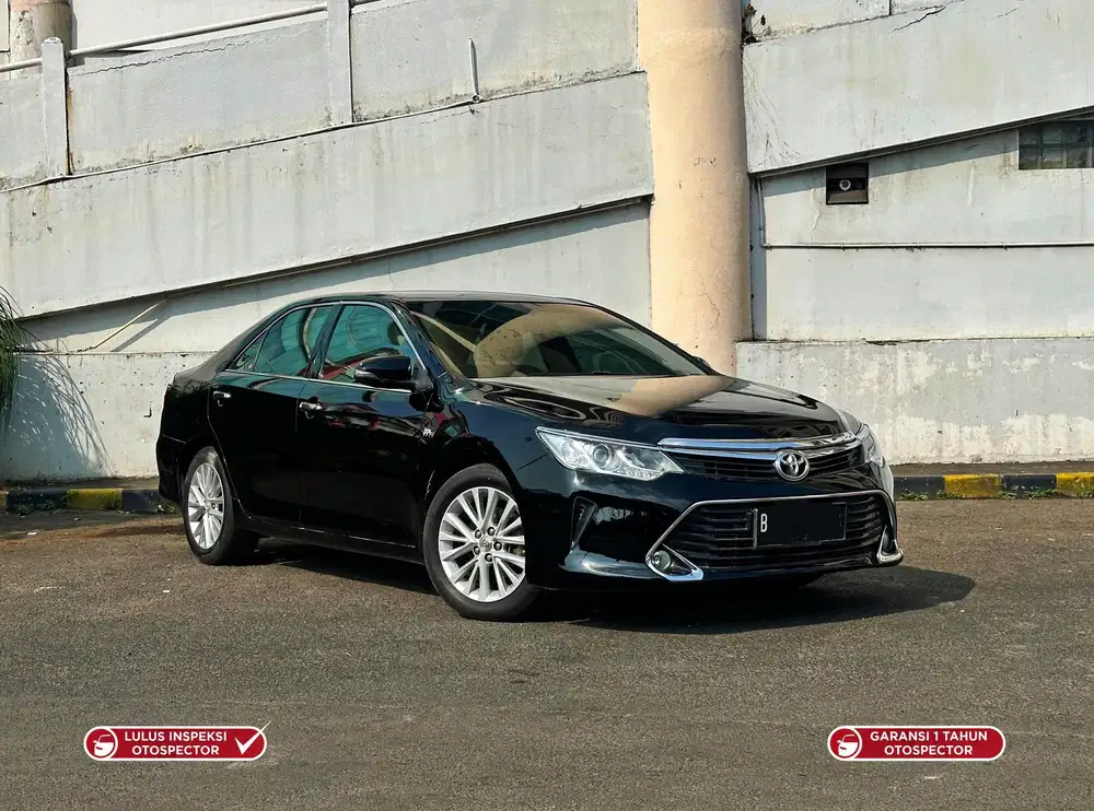 DP minim Camry 2.5 V AT 2017 Matic toyota hitam sedan bs TT