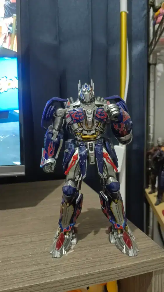 CR03 Optimus prime Last knight kondisi baik