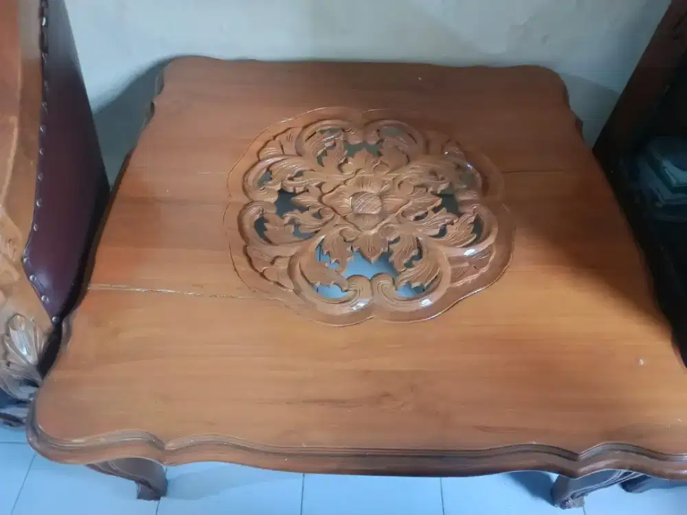 Meja kursi jati