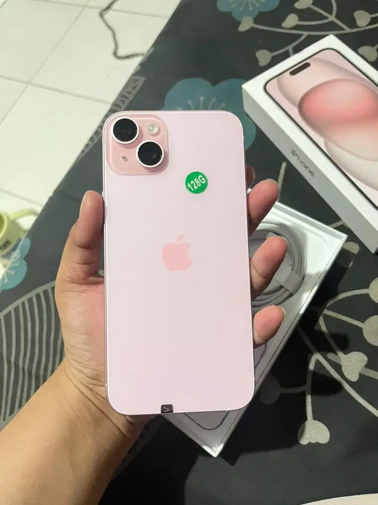 Iphone 15 plus ram 128 inter